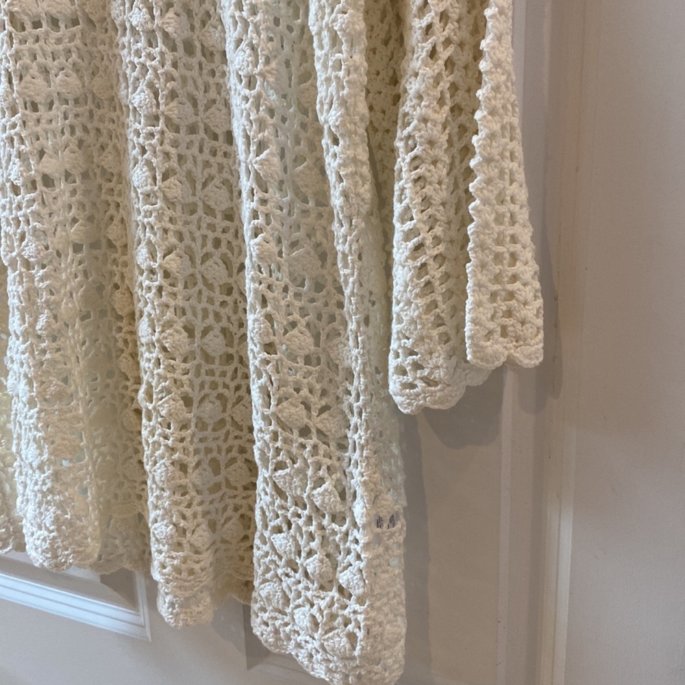 Westport Dressbarn Crotchet Ivory Top / coverup - Picture 5 of 9